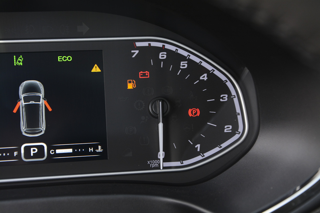 2017款瑞虎5x 1.5T自动豪华型