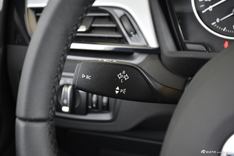 2016款宝马X1 1.5T自动sDrive18Li时尚型