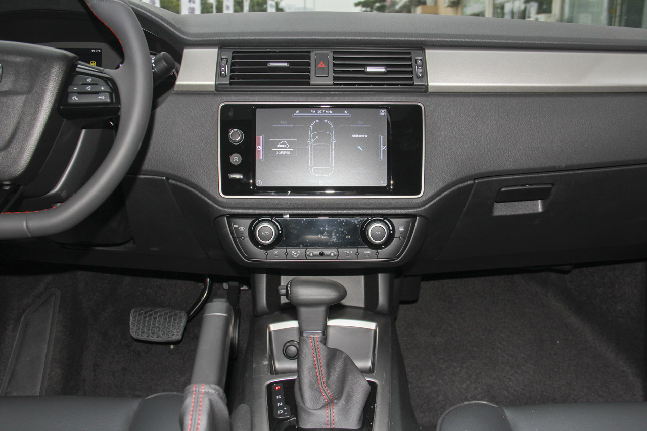 2016款观致3两厢1.6T自动致酷型