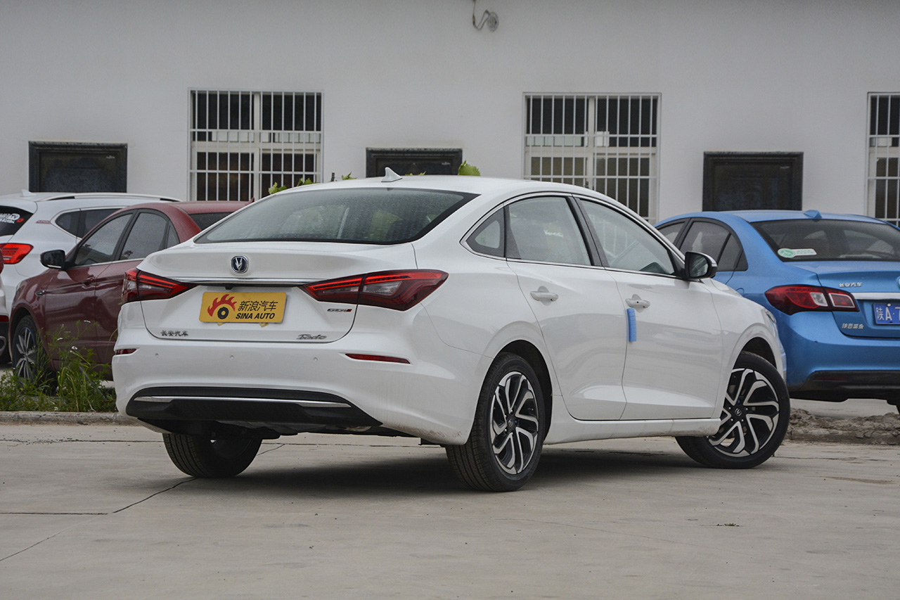 2018款逸动1.6L GDI手动尊尚型