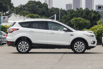 2017款翼虎2.0T自动四驱尊翼型EcoBoost 245