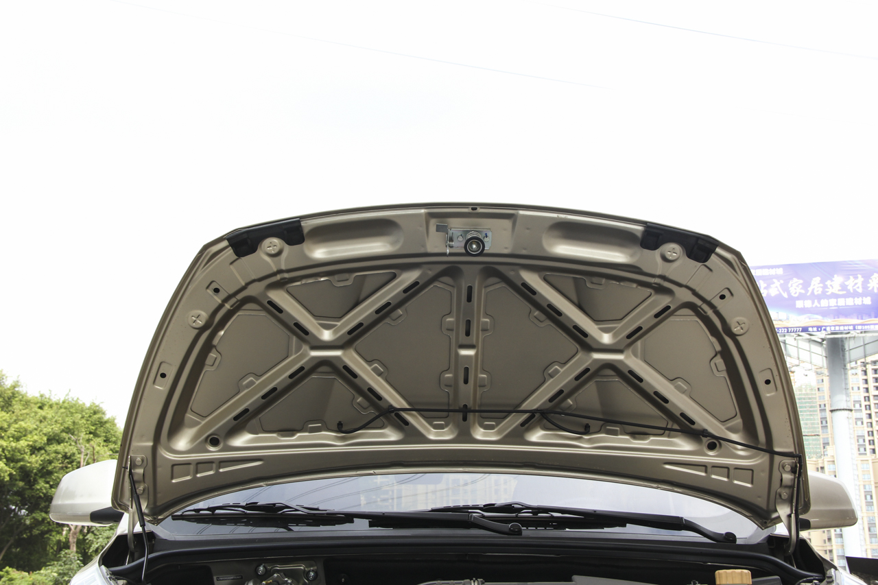 2016款五菱荣光V 1.5L手动标准型