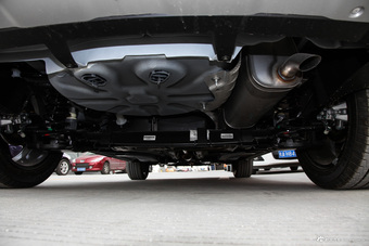 2018款标致2008 1.6L自动时尚版