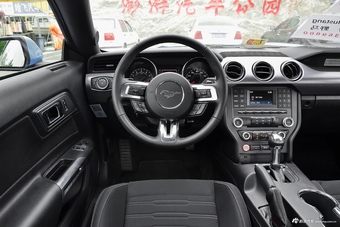 2017款野马2.3T自动性能版