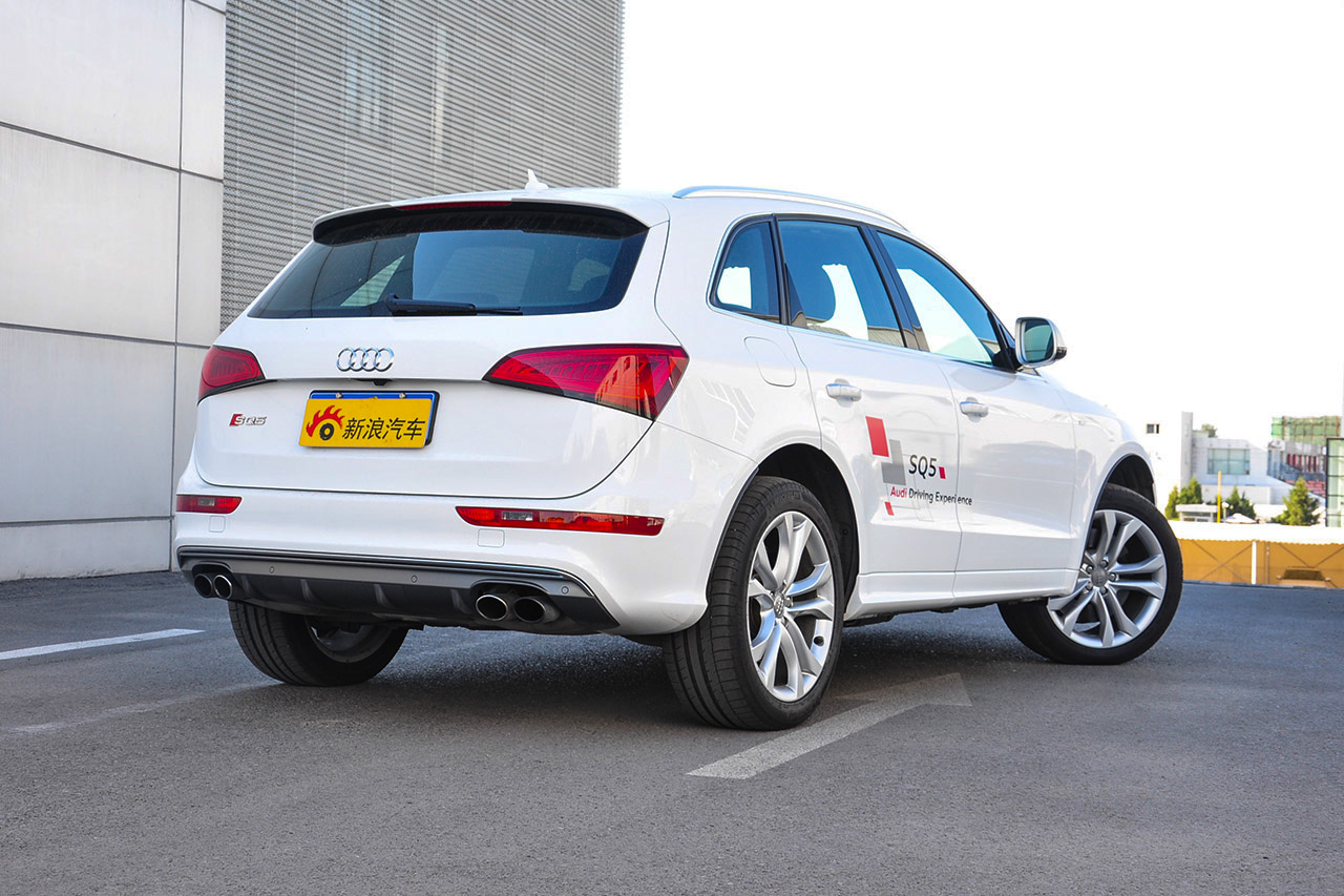 2014款奥迪SQ5 3.0T自动3.0TFSI quattro