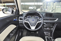 2016款悦翔V7 1.6L自动乐享型国V