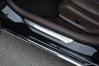 2018款奔驰E级改款3.0T自动 320 L 4MATIC