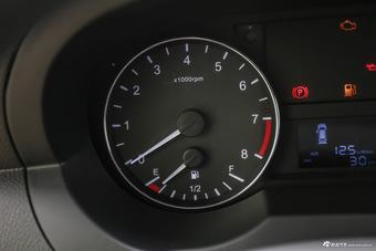 2015款瑞风M3 1.6L手动豪华型