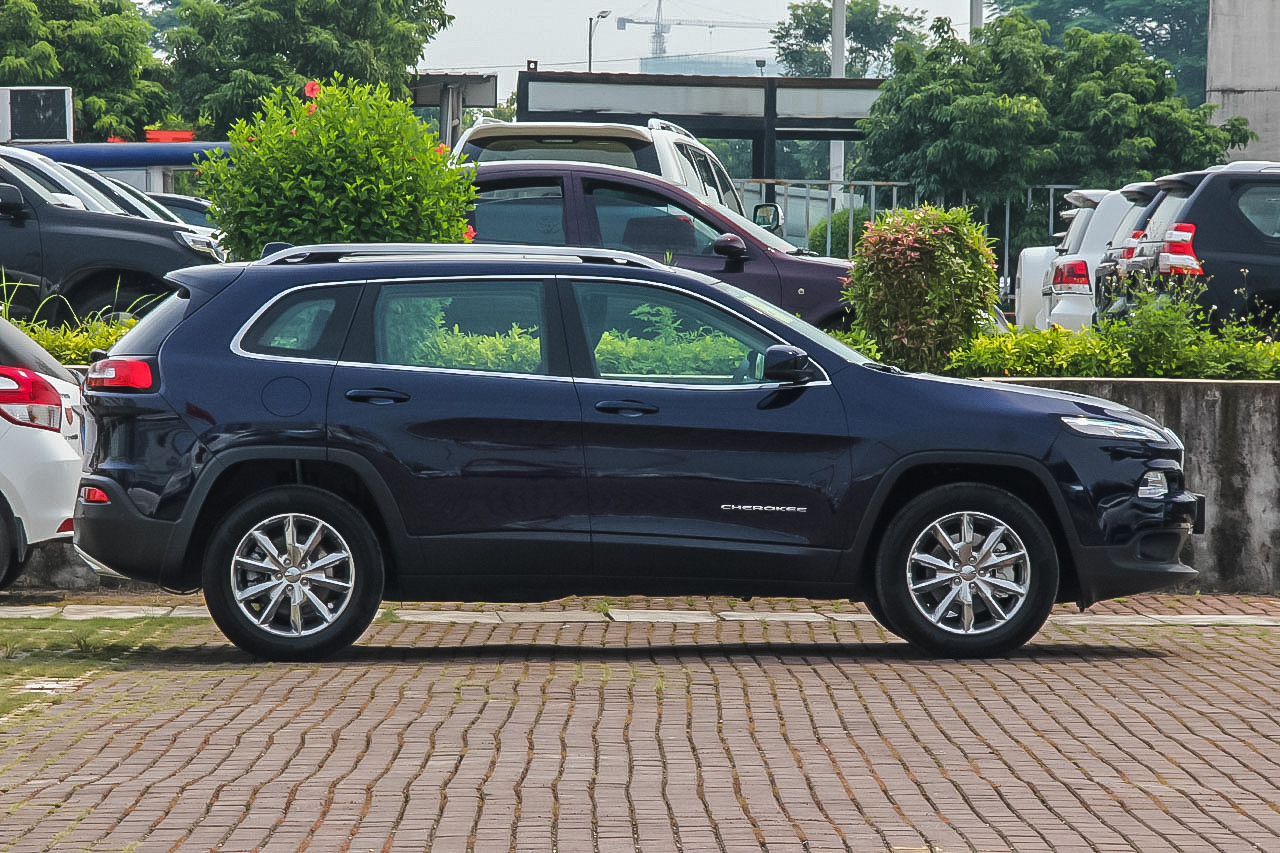 2016款自由光2.4L自动75周年致敬版