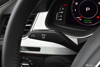 平行进口2017款奥迪Q7 3.0T 墨版