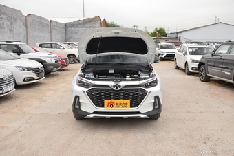 2018款北汽绅宝智行1.5T手动精英版