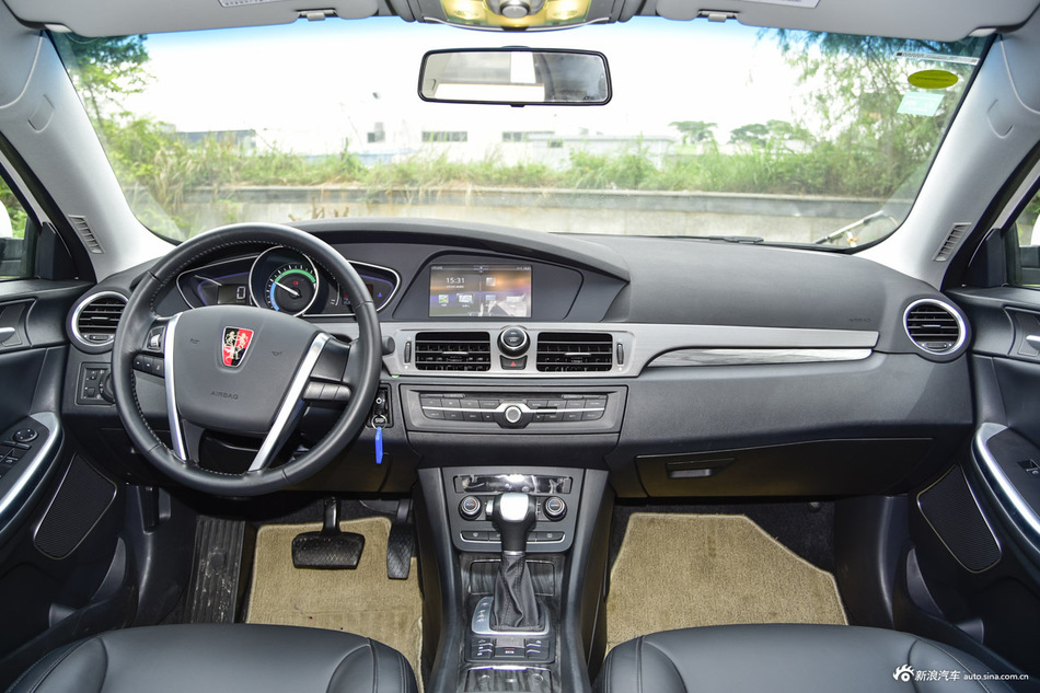 2016款荣威e550 1.5L自动旗舰版