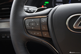 2018款雷克萨斯LS 3.5L自动500h F-SPORT 