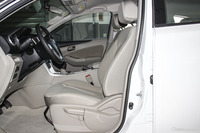 2016款启辰T70 1.6L手动睿行版