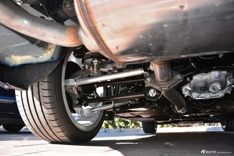 2018款英菲尼迪Q50L 2.0T自动豪华运动版