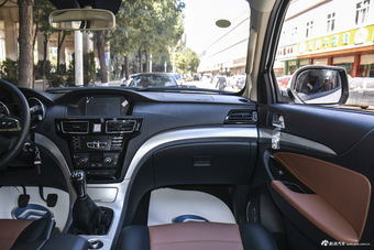 2015款雄师F22 1.9T手动四驱柴油豪华型