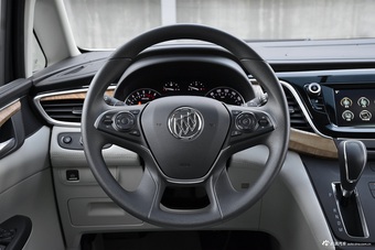 2017款GL8 2.0T自动 28T舒适型 白色