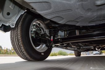 2017款吉利帝豪1.5L手动三厢百万款向上版