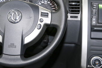 2016款风度MX6 2.0L自动四驱梦想版