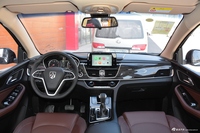 2017款宝骏560 1.5T DCT旗舰型7座