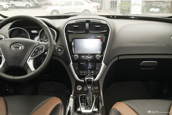 2015款传祺GS5 Super 1.8T自动两驱精英版