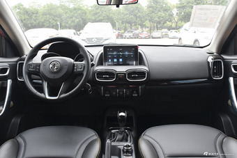 2017款风神AX4 1.6L自动潮尚型