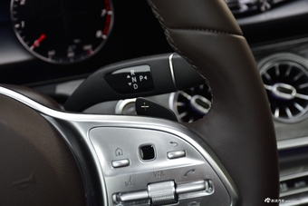 2018款奔驰CLS级2.0T自动300 豪华型