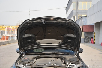 2018款奔驰CLS级2.0T自动300 豪华型