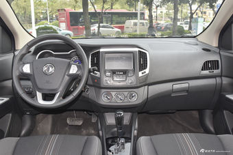 2017款风神AX3领先版1.5L自动致酷型