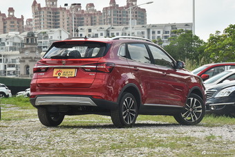 2018款荣威RX3 1.6L CVT旗舰版