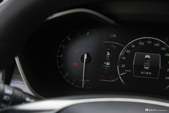 2018款北汽绅宝D50 1.5L手动尊贵智驾版