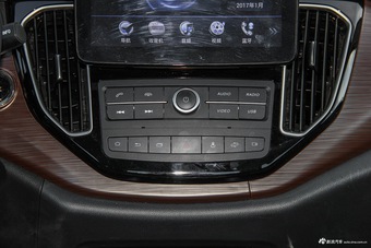 2016款森雅R7 1.6L自动尊贵型