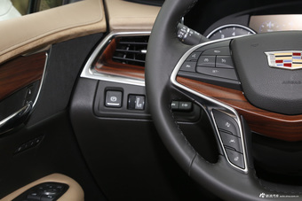 2016款XT5 2.0T自动28T四驱铂金版