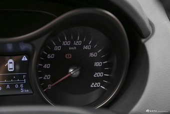 2017款海马S5强动力版1.5T自动豪华型