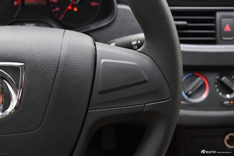 2016款宝骏310 1.2L手动超值型