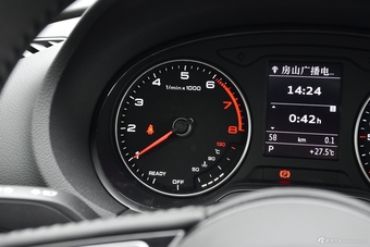 2018款奥迪A3 30周年型1.4T自动Sportback 35 TFSI进取型