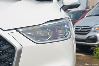 2017上汽大通D90 2.0T自动四驱北极星