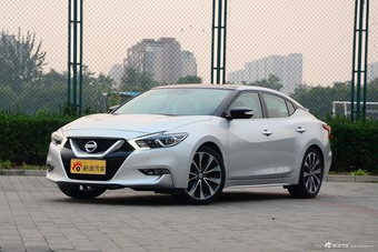 2016款西玛 2.5L自动XV至尊版 月光银