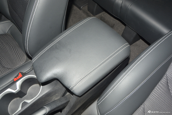 2017上汽大通D90 2.0T手动两驱火星