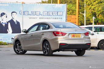 2017款海马福美来1.6L自动豪华型