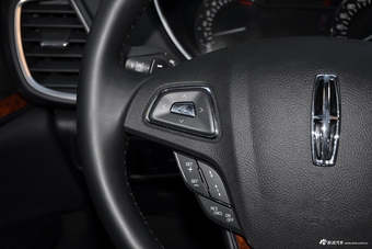 2017款林肯MKX 2.7T自动四驱尊耀版