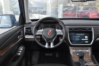 2018款荣威RX8 2.0T自动智联网四驱旗舰版