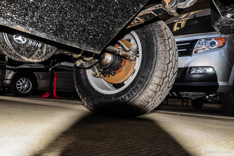 2016款战旗2.0L手动角斗士豪华型 国IV