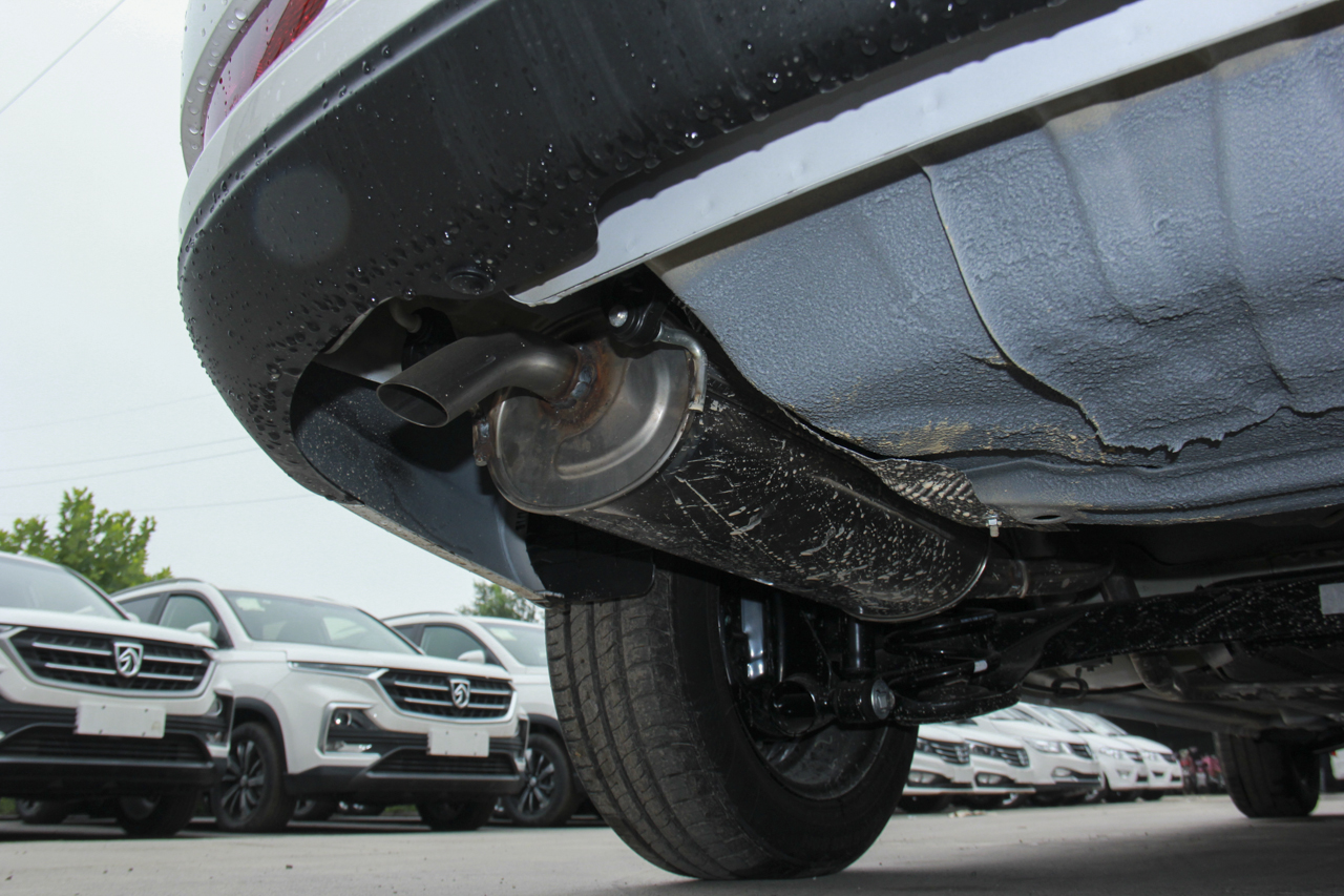 2017款宝骏310W 1.2L手动超值型