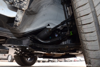 2017款宝骏730 1.8L AMT智能手动尊享型7座