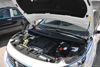 2017款标致5008 1.8T自动380THP精英版7座