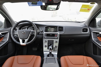 2018款沃尔沃S60L 2.0T自动T4智远进取版图片