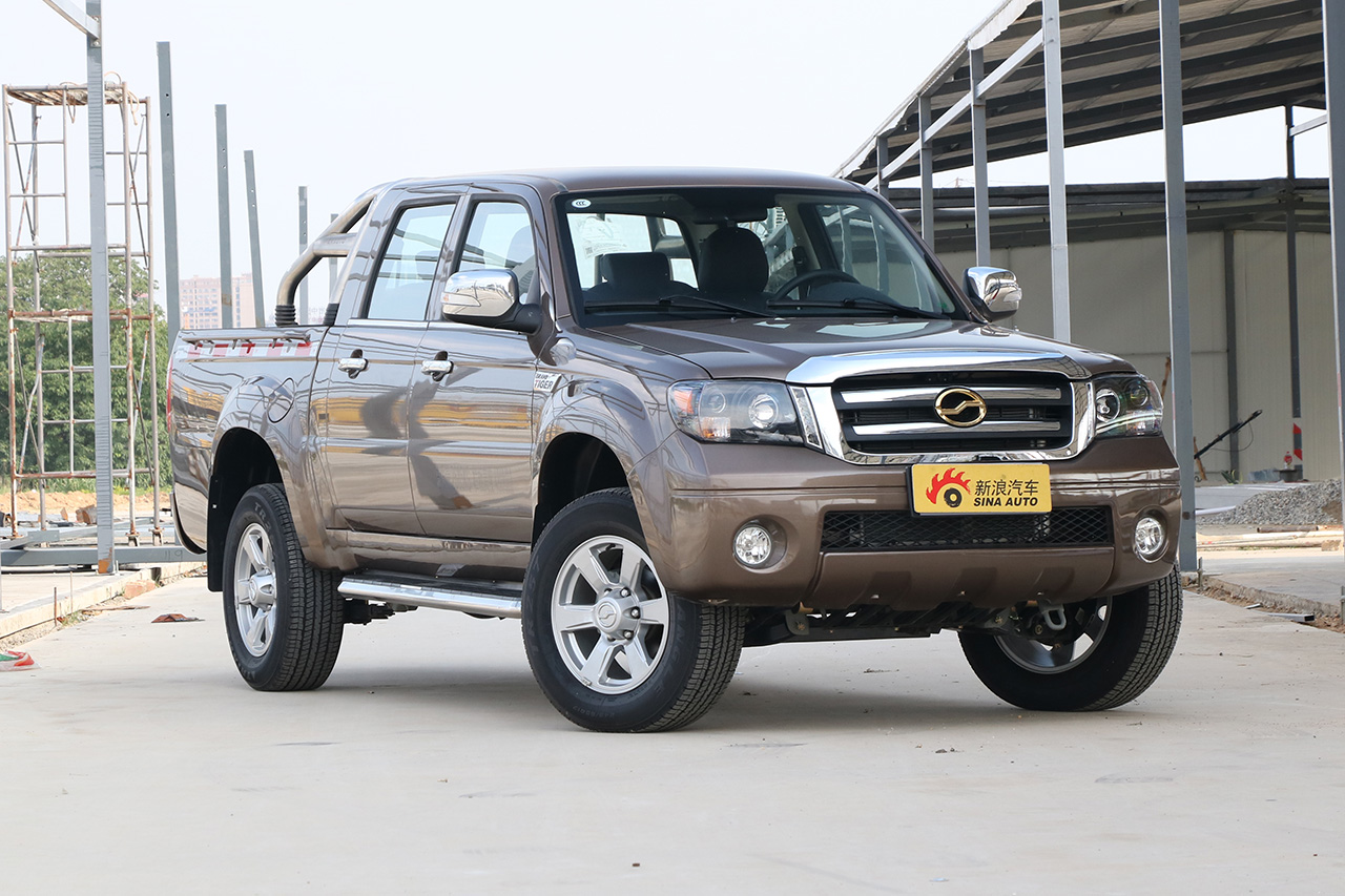 2018款中兴威虎 2.5T柴油国V两驱豪华型中双XD25T5