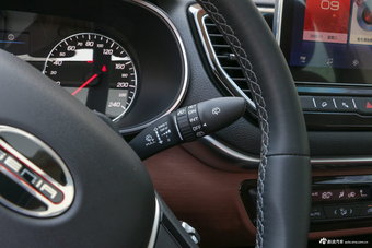 2018款森雅R9 1.2T手动豪华智尚型