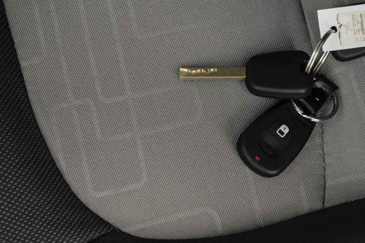 2016款江铃E100标准型